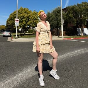 BY TOGETHER SIZE S YELLOW FLORAL MINI SUNDRESS WITH FRONT TIE